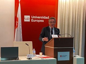 José Mª Lassalle inaugurando las Jornadas de Relaciones Internacionales en la Universidad Europea