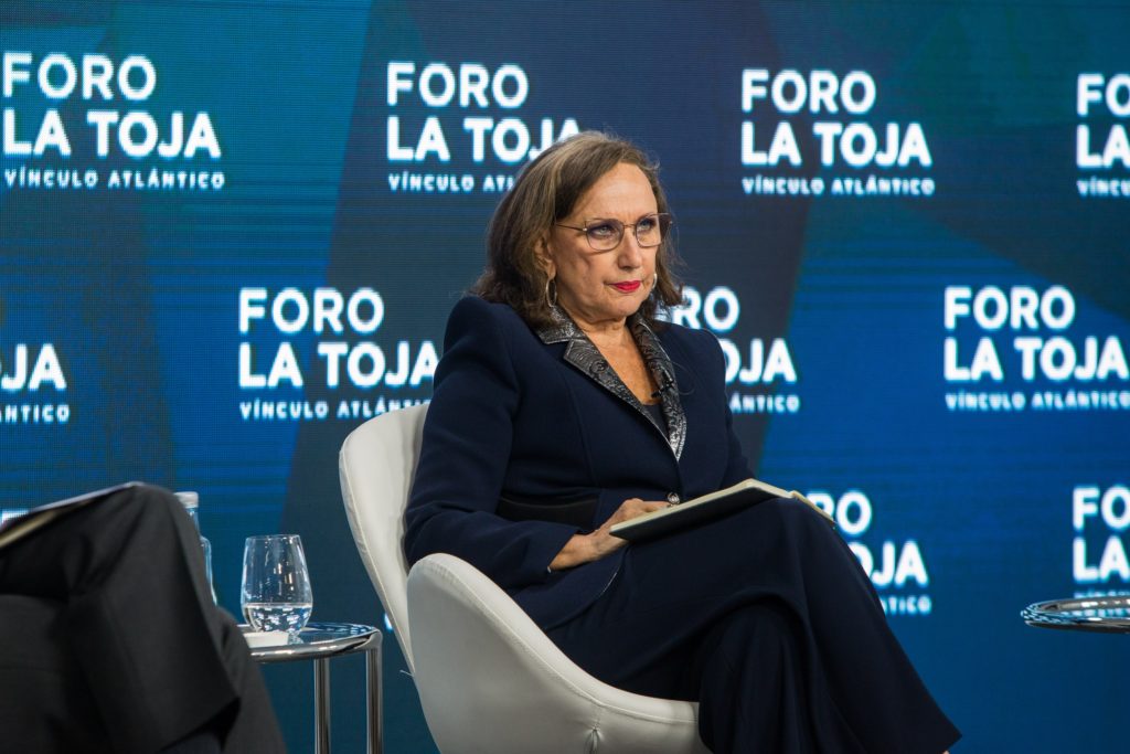 Rebeca Grynspan de la Secretaría General Iberoamericana en la mesa redonda “El mundo que viene, ¿Nada será igual? durante el II Foro La Toja - Vínculo Atlántico.

